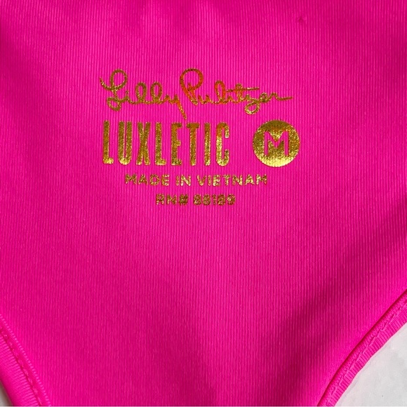 LILLY PULITZER Luxletic Racerback Pink Top Scalloped Hem Built-In Bra Size Med. - Picture 6 of 8